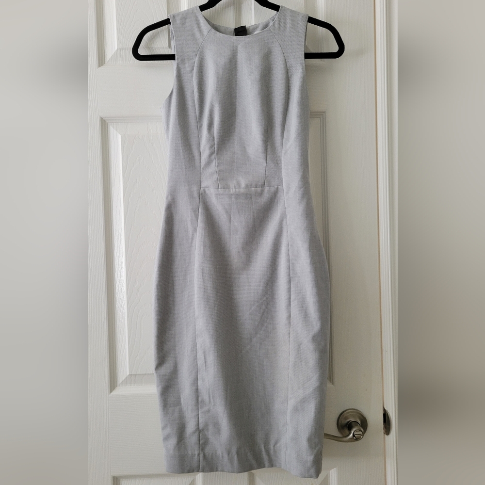 H&M Sleeveless Form Fitting Gray Dress With Pencil Skirt